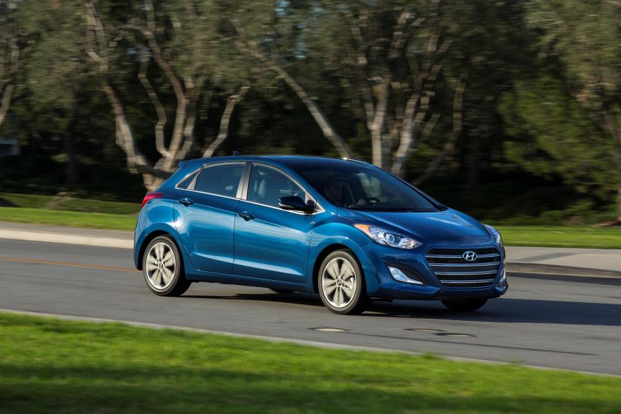  Hyundai Elantra GT 2015 года  (фото 9 из 23)